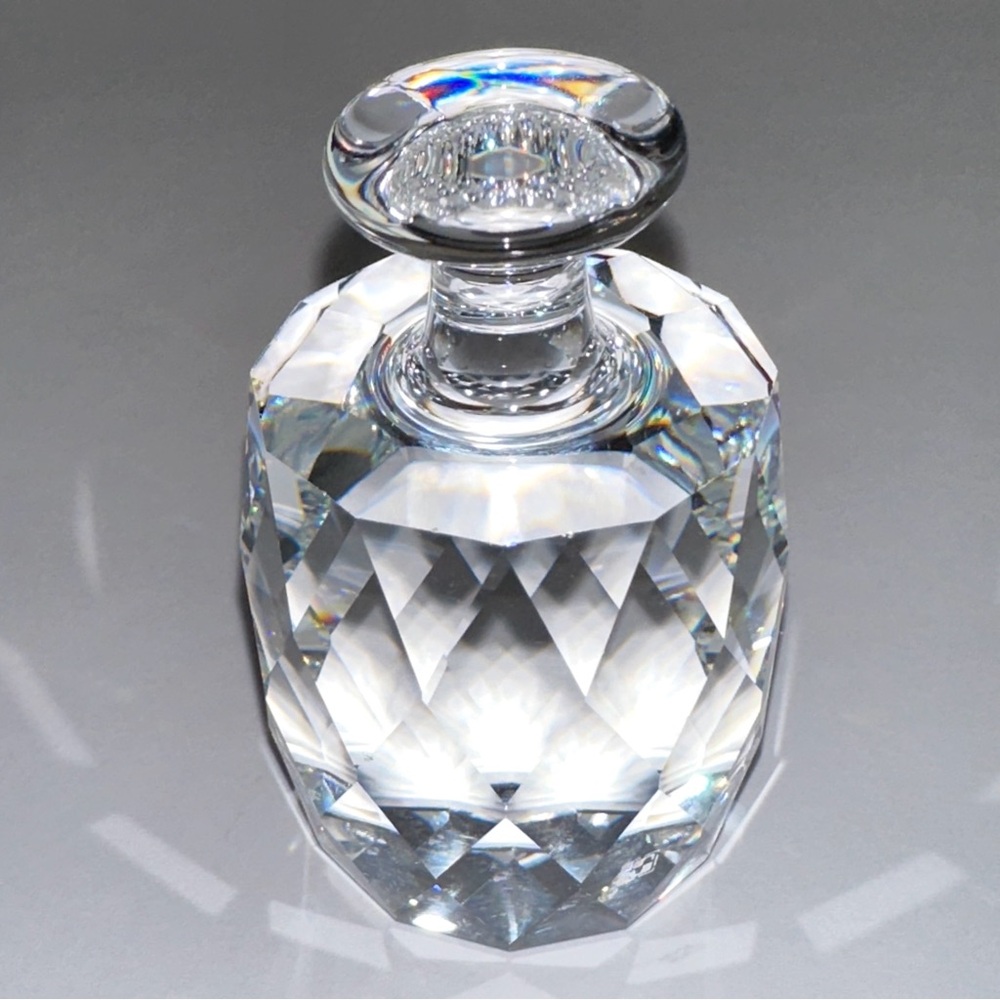 Swarovski Crystal Retired Item One Ton Paperweight
